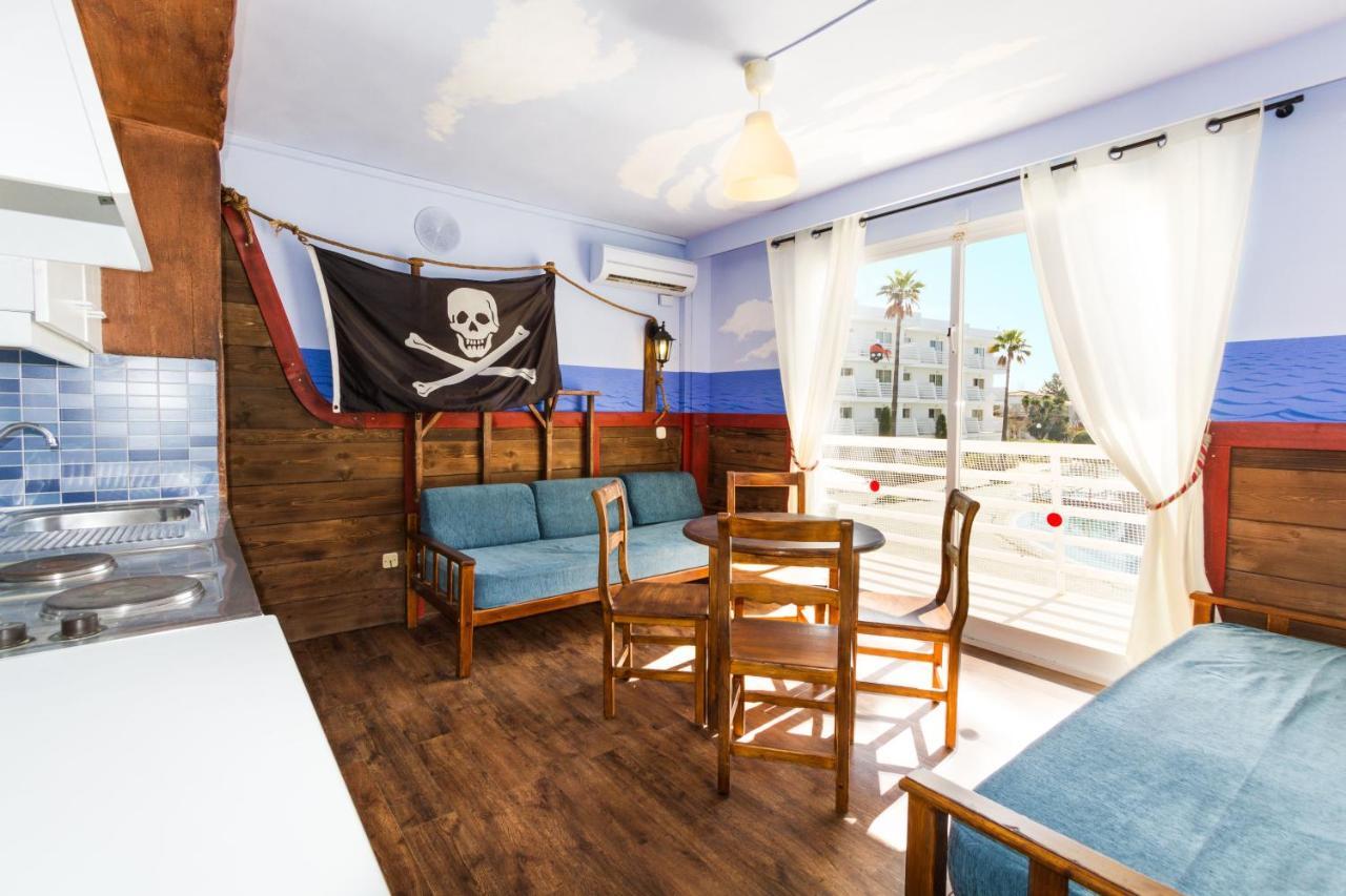 Pirates Village سانتا بونسا المظهر الخارجي الصورة